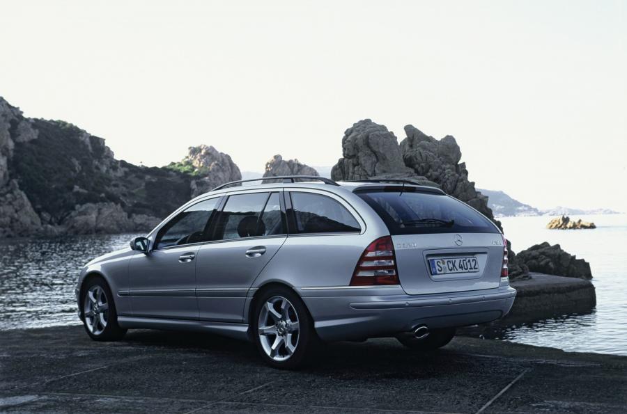  Mercedes-Benz C-Class Estate 2004 года  (фото 29 из 68)